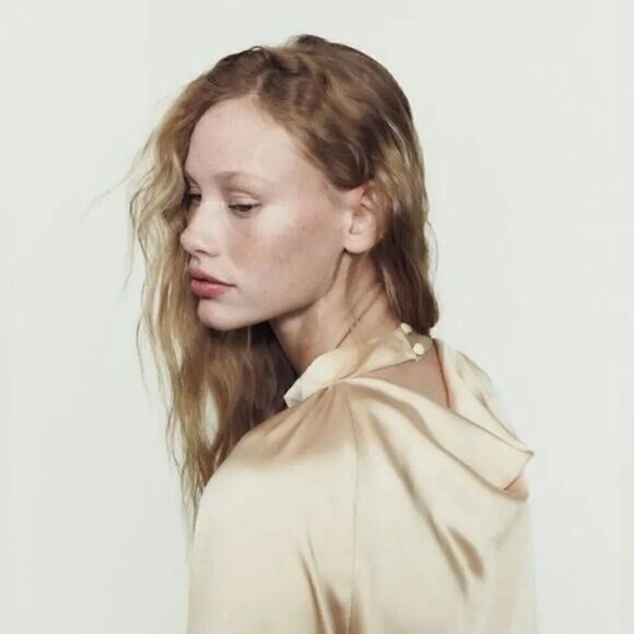 ZARA SATIN TOP WITH FLORAL APPLIQUÉ - Picture 6 of 10